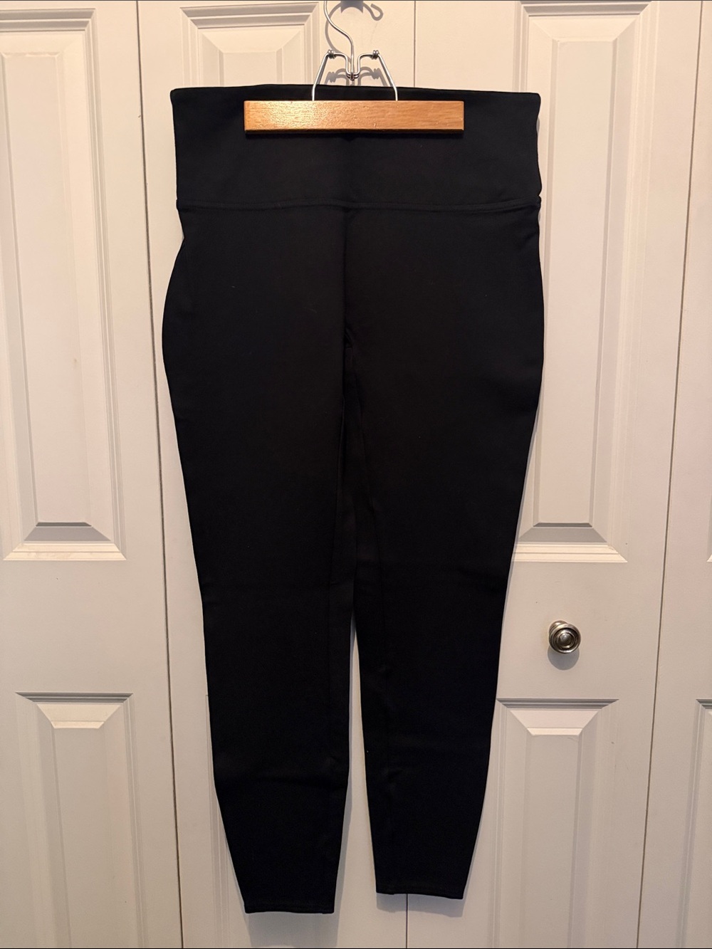 SPANX Women’s Black High-Rise Performance Leggings